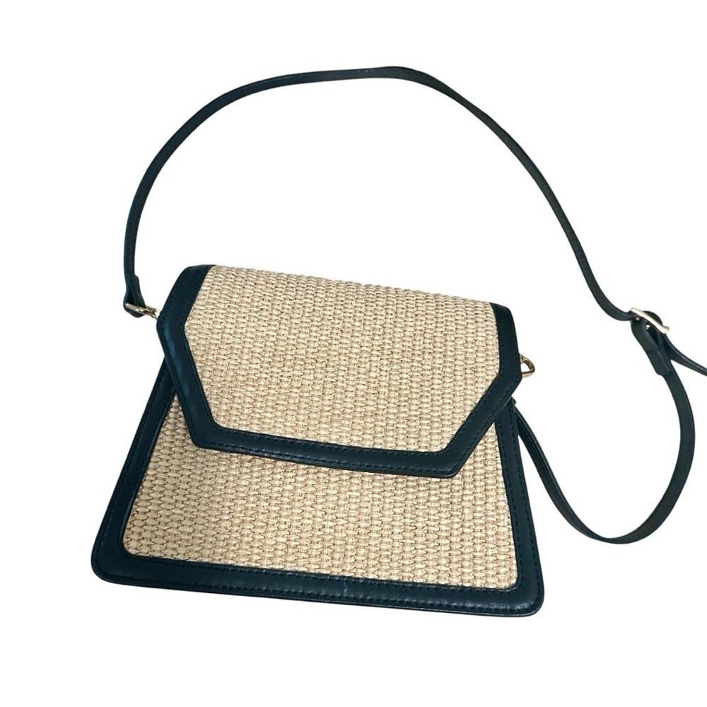 Roberta Rossi Leather Shoulder Elegant
Bag Black Beige Zipper Stitching Women's